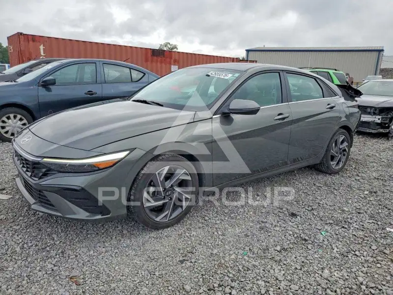 2025 Hyundai Elantra фото