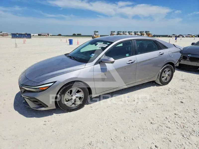 2025 Hyundai Elantra фото
