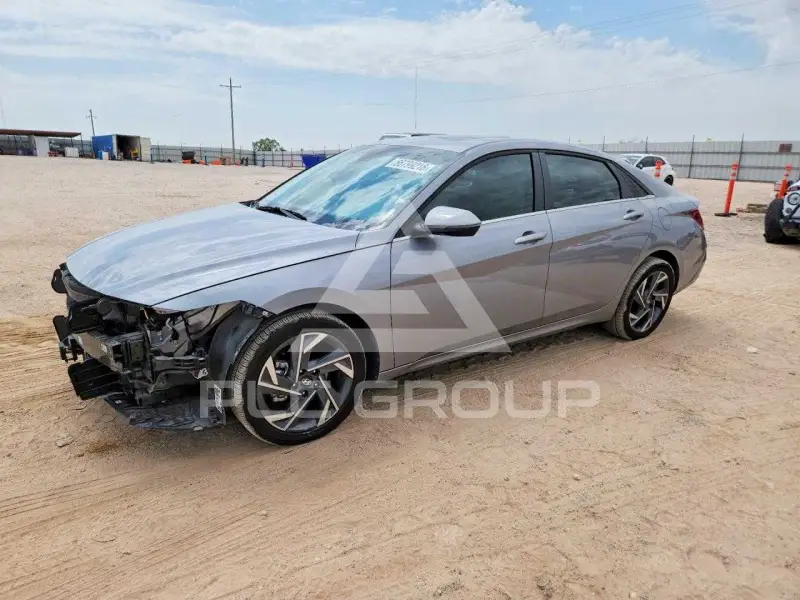 2025 Hyundai Elantra фото