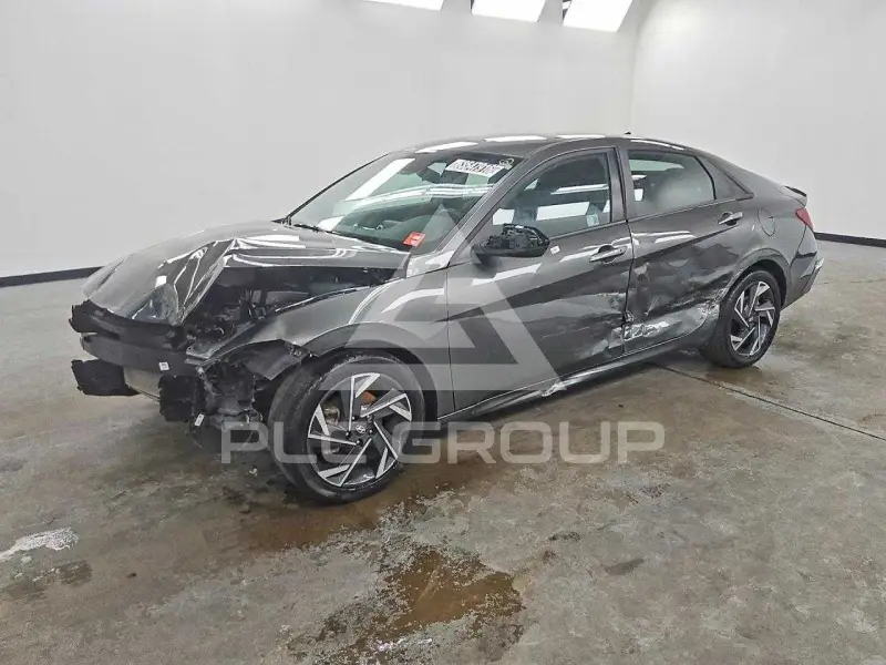 2025 Hyundai Elantra фото