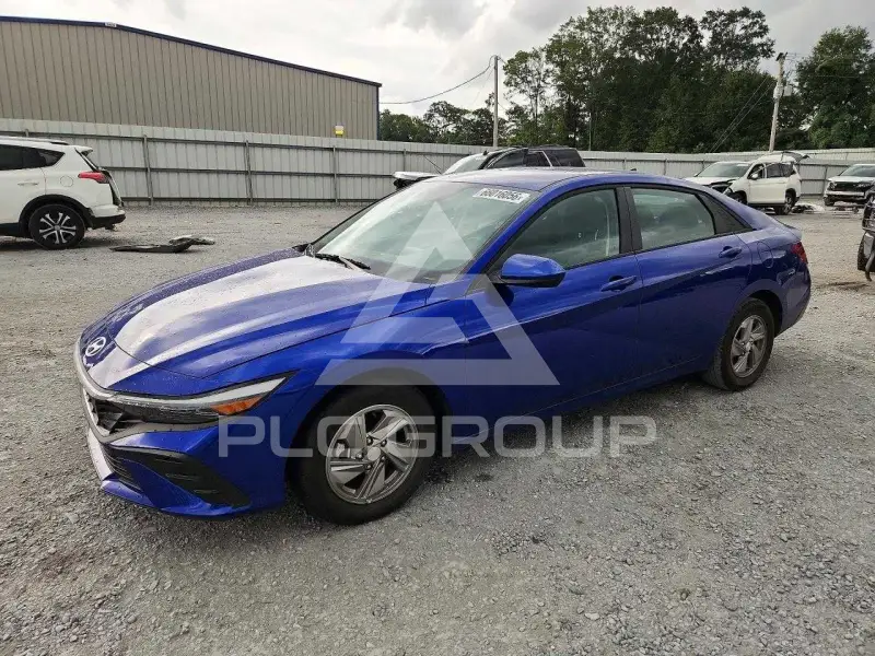 2025 Hyundai Elantra фото