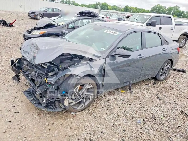 2025 Hyundai Elantra photo