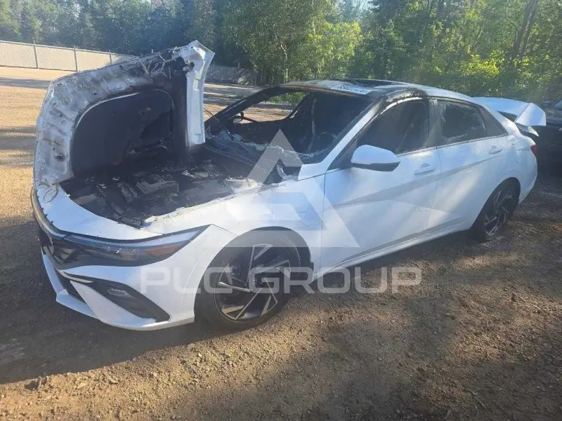 2025 Hyundai Elantra фото