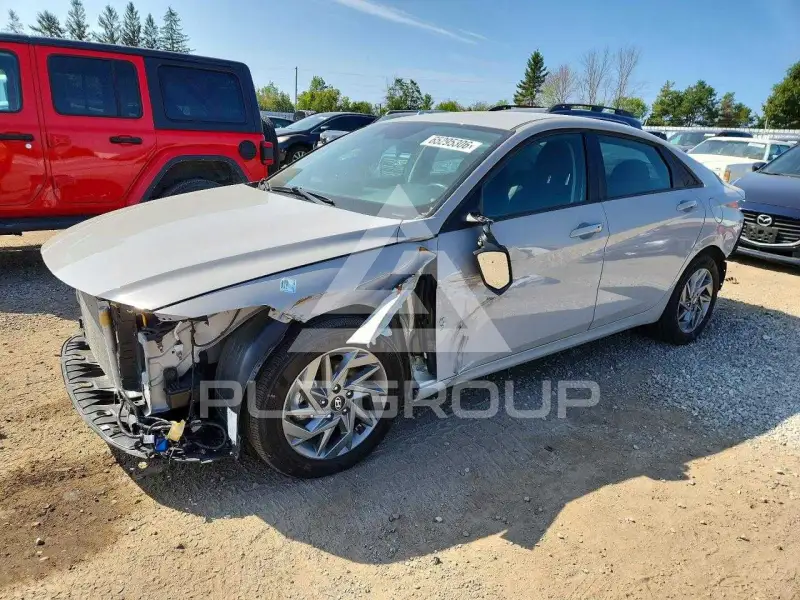 2025 Hyundai Elantra фото