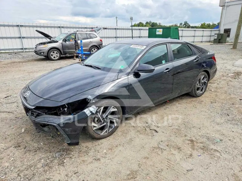 2025 Hyundai Elantra фото