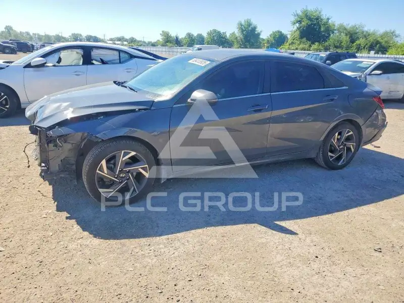 2025 Hyundai Elantra фото