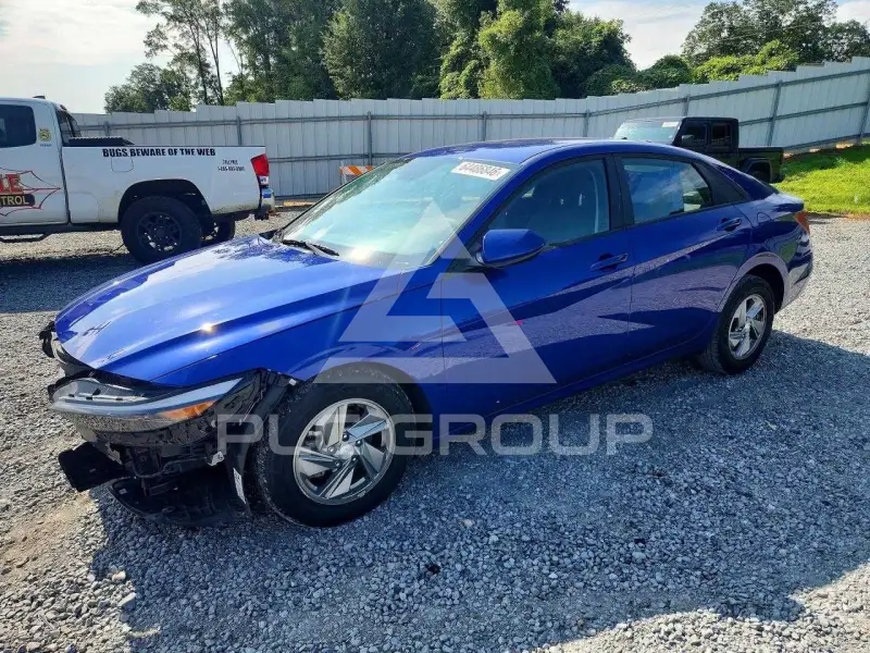 2025 Hyundai Elantra photo