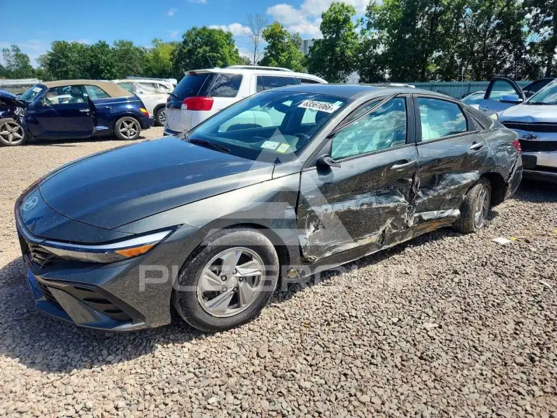 2025 Hyundai Elantra фото
