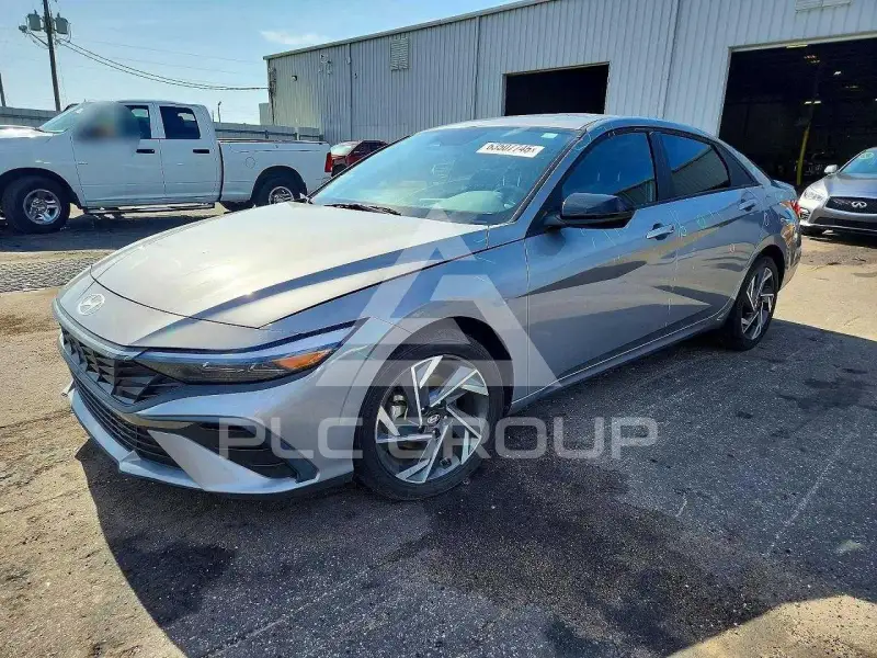 2025 Hyundai Elantra фото