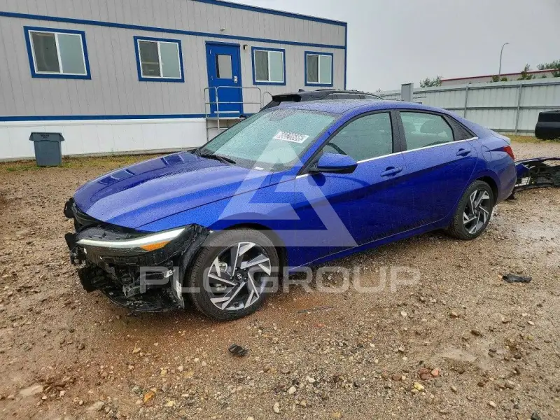 2025 Hyundai Elantra photo
