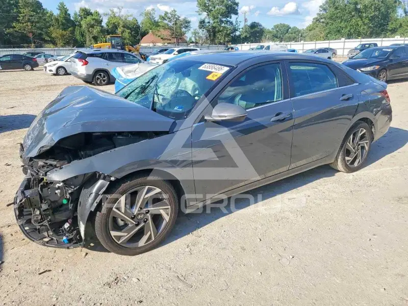 2025 Hyundai Elantra фото
