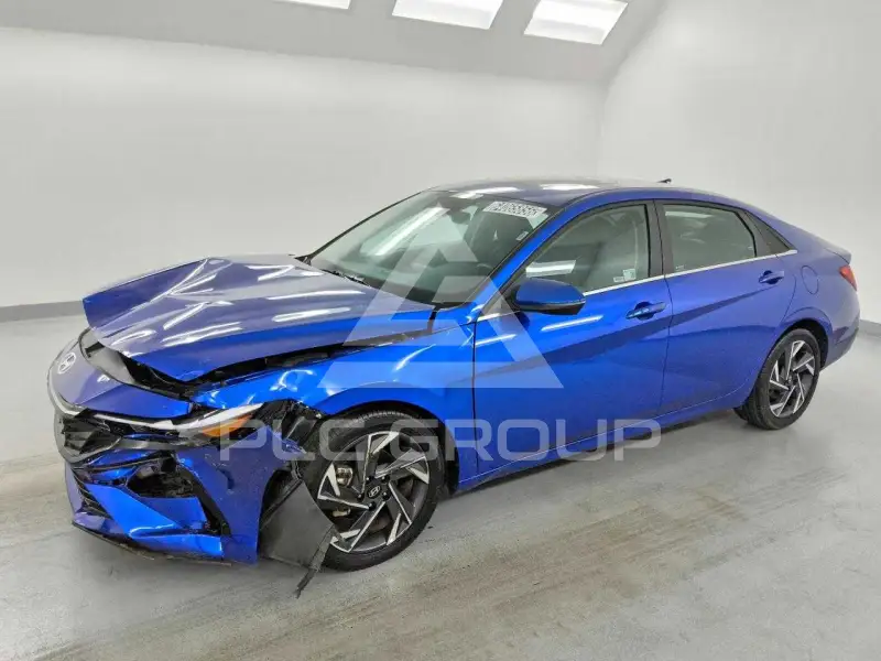 2025 Hyundai Elantra фото