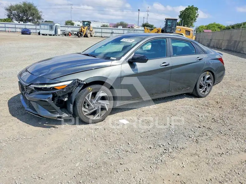 2025 Hyundai Elantra фото