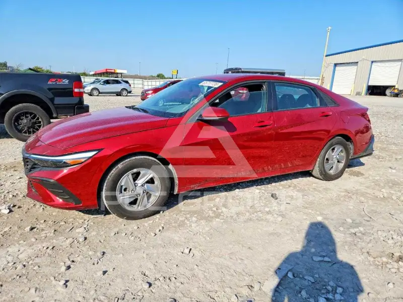 2025 Hyundai Elantra фото