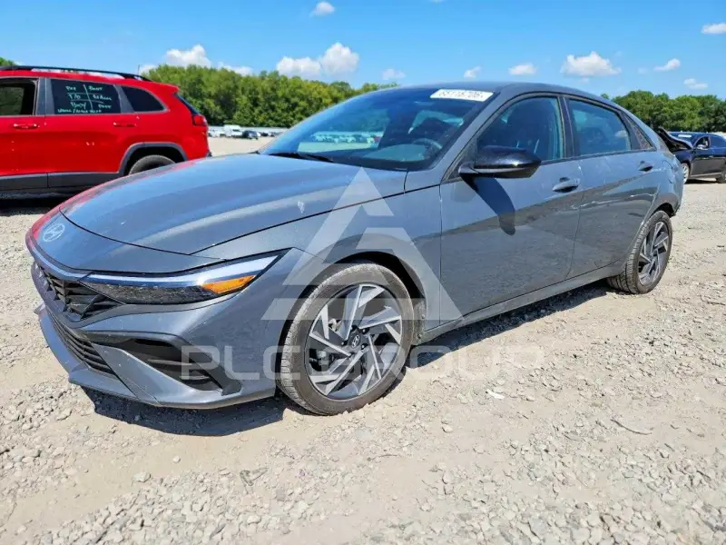 2025 Hyundai Elantra фото