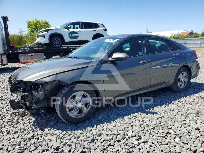 2025 Hyundai Elantra фото