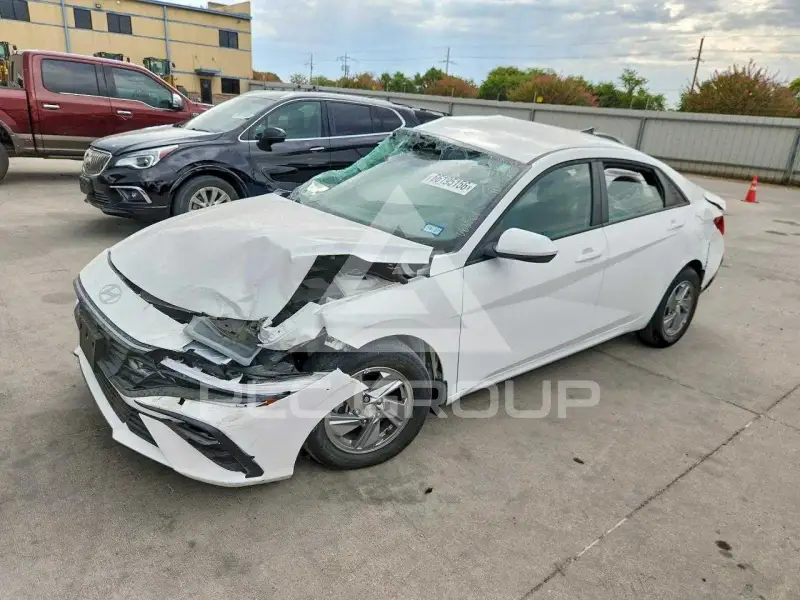 2025 Hyundai Elantra фото