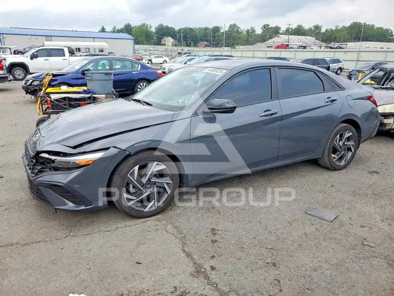 2025 Hyundai Elantra фото