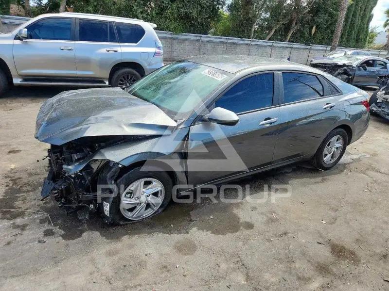 2025 Hyundai Elantra фото