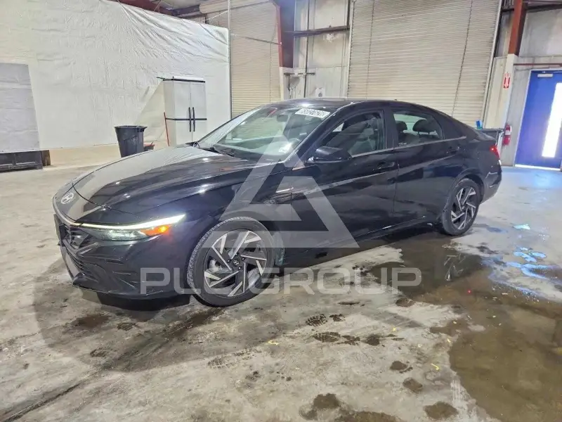 2025 Hyundai Elantra фото