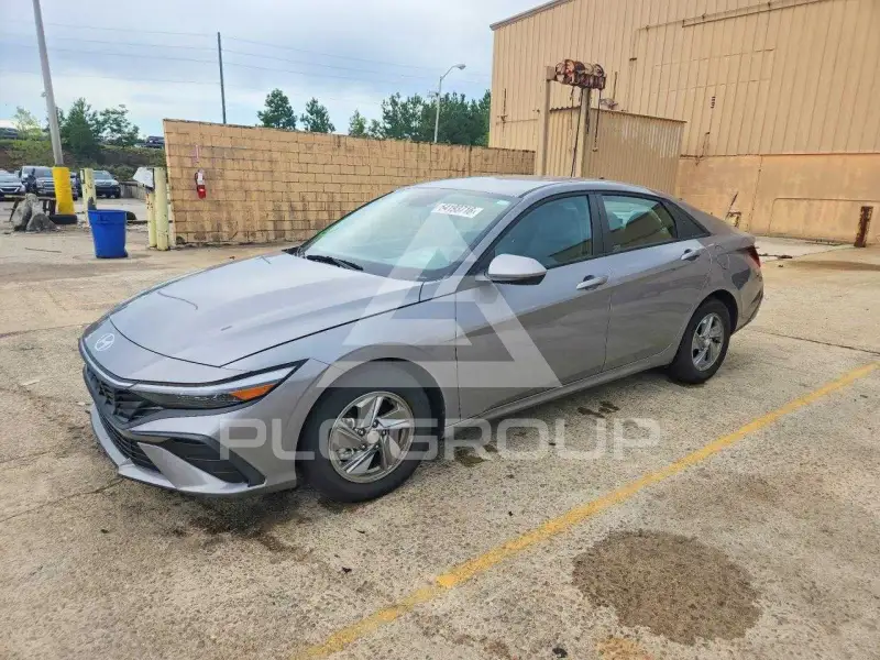 2025 Hyundai Elantra фото