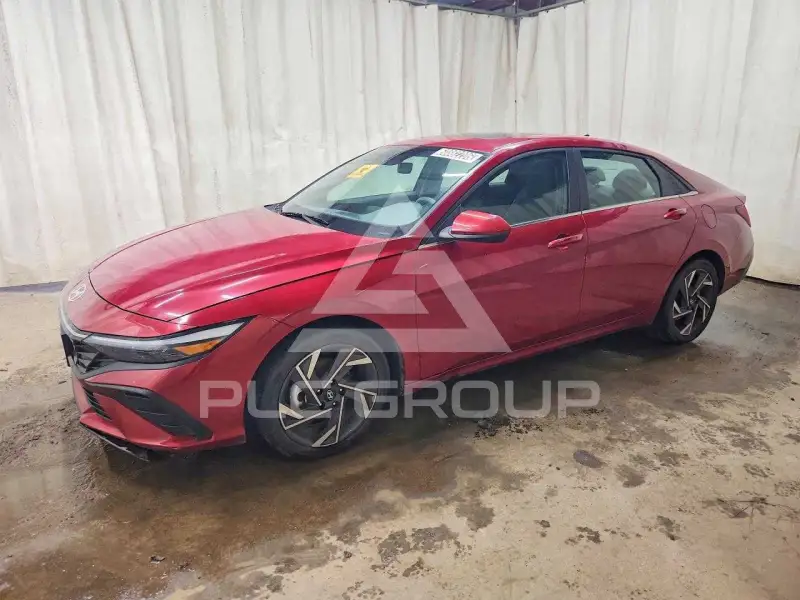 2025 Hyundai Elantra photo