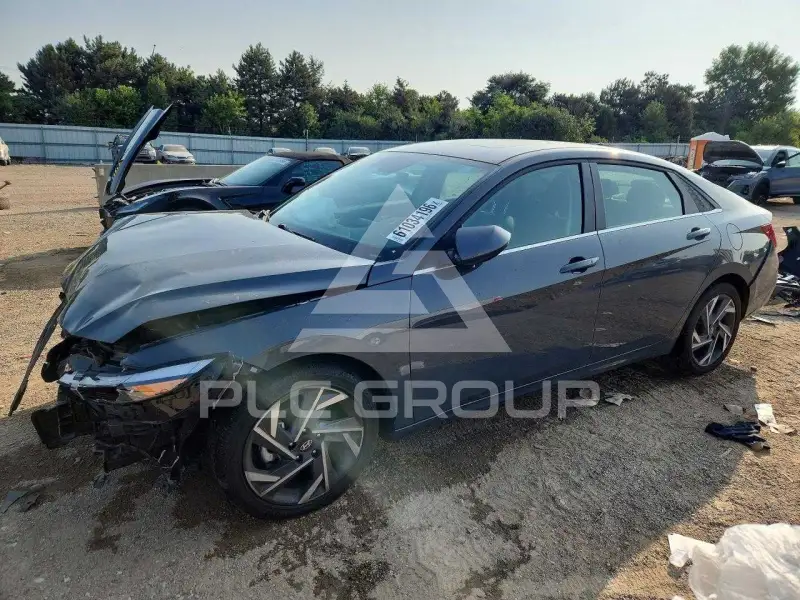 2025 Hyundai Elantra фото