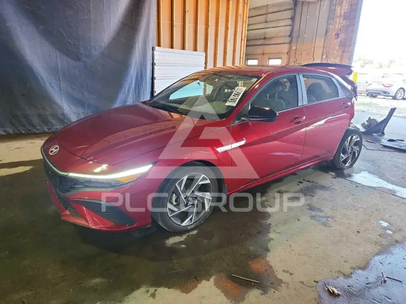 2025 Hyundai Elantra photo