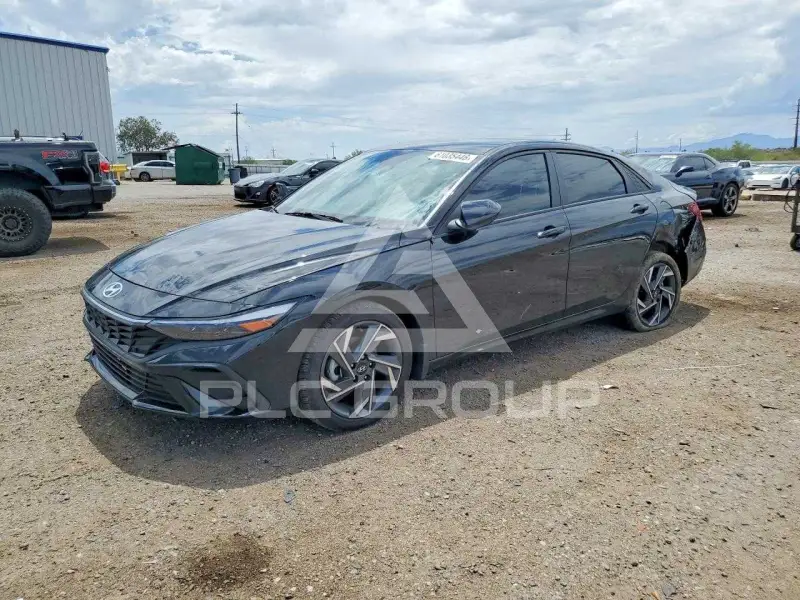 2025 Hyundai Elantra фото