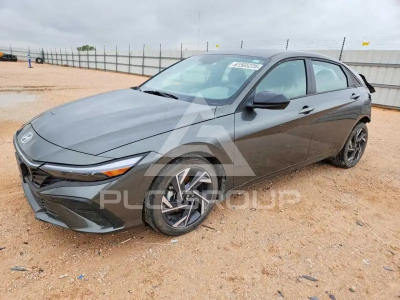 2025 Hyundai Elantra фото