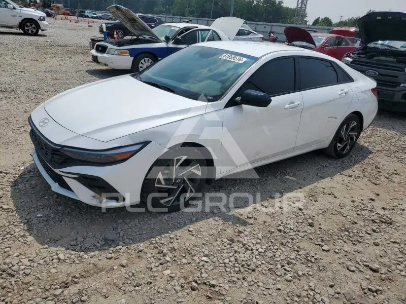 2025 Hyundai Elantra фото