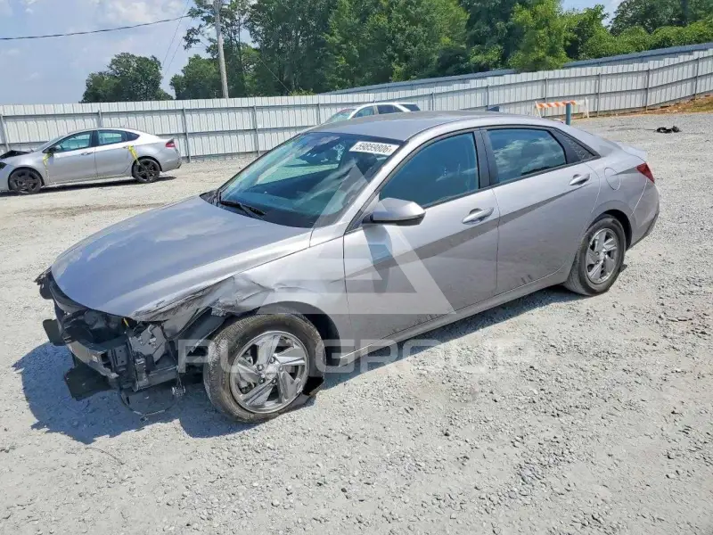2025 Hyundai Elantra фото