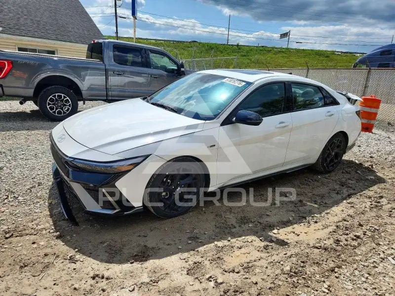 2025 Hyundai Elantra фото