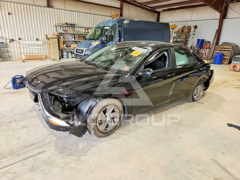 2025 Hyundai Elantra фото