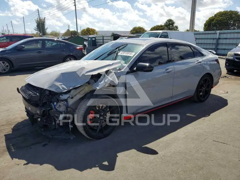2025 Hyundai Elantra фото