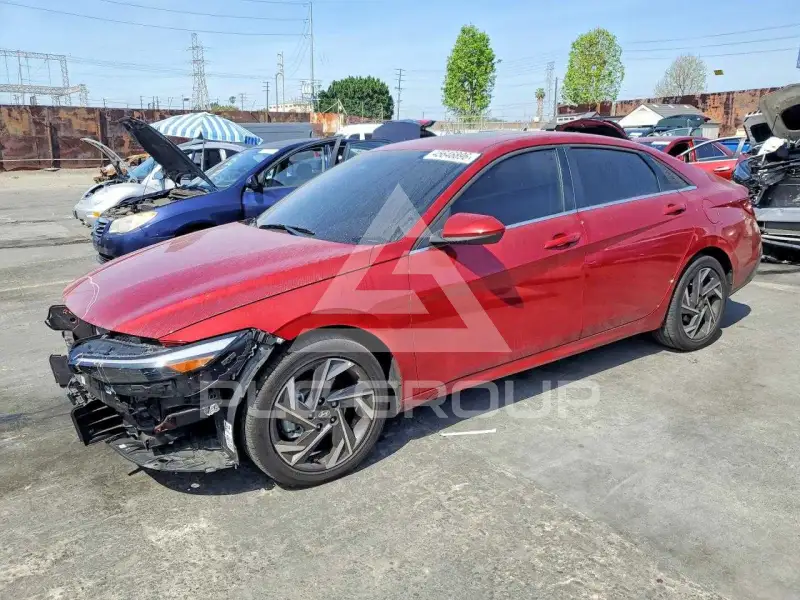 2025 Hyundai Elantra photo