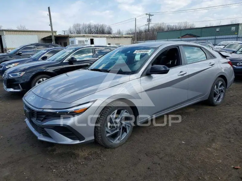 2025 Hyundai Elantra фото