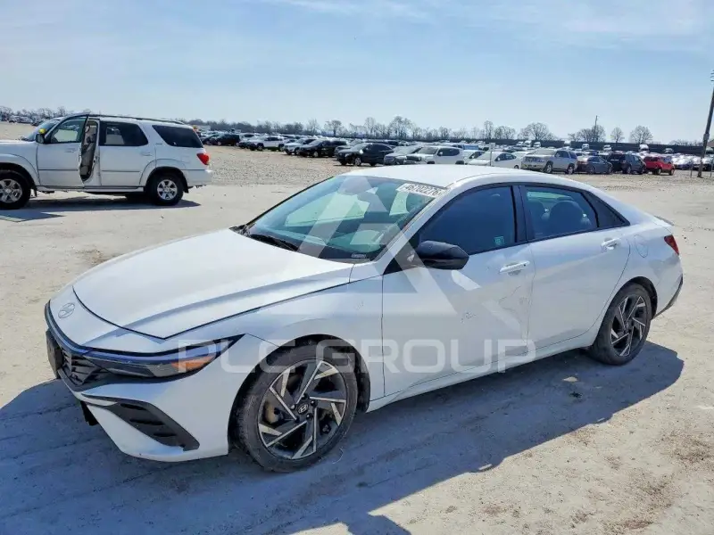 2025 Hyundai Elantra фото