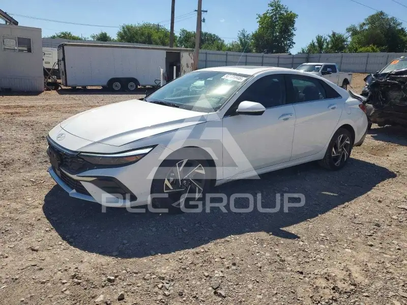 2025 Hyundai Elantra фото
