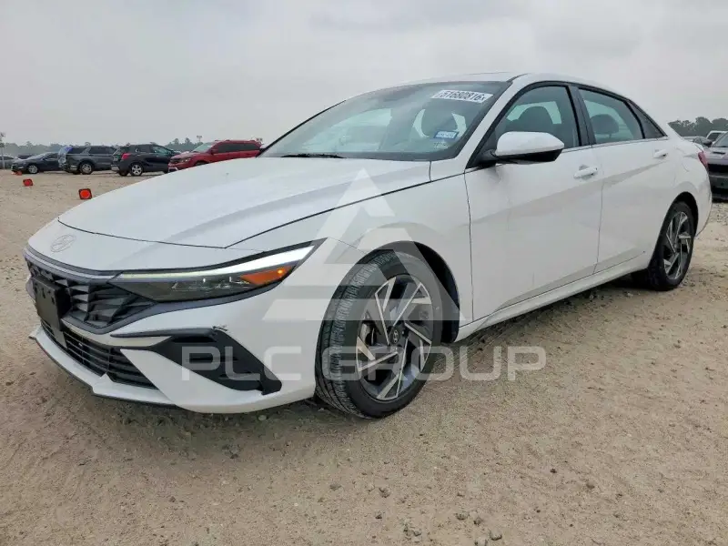 2025 Hyundai Elantra фото