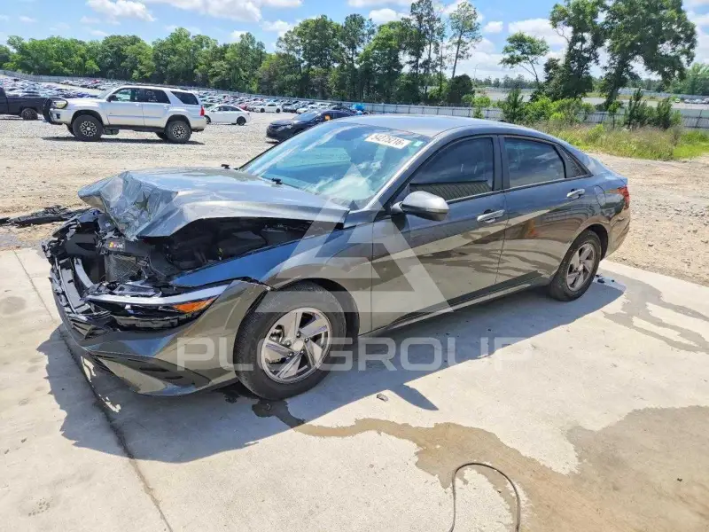 2025 Hyundai Elantra фото