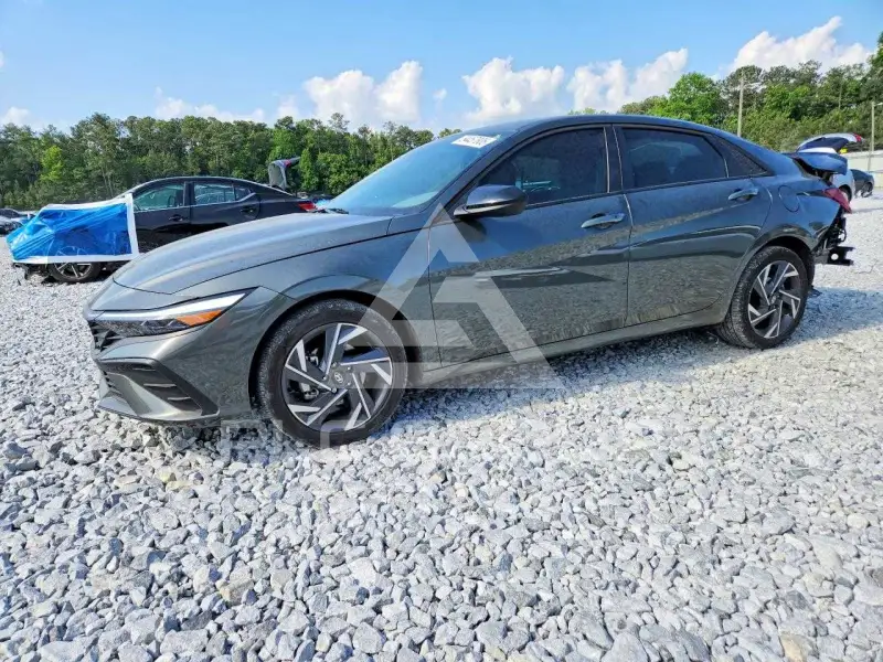 2025 Hyundai Elantra фото