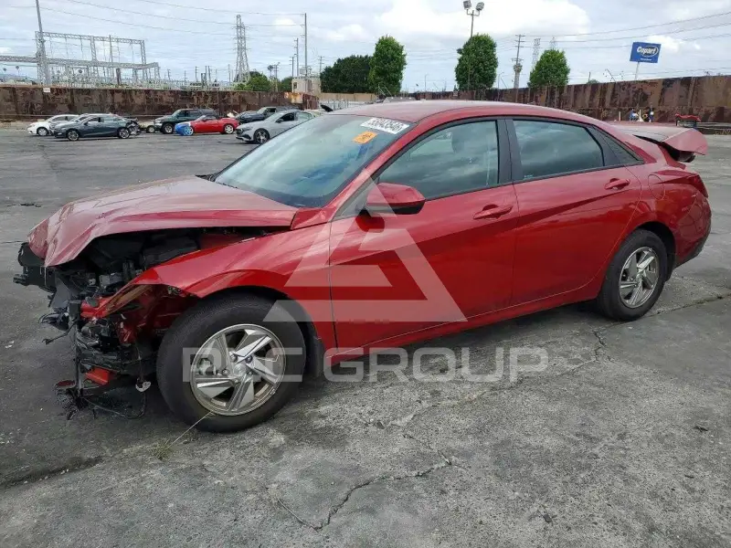 2025 Hyundai Elantra photo