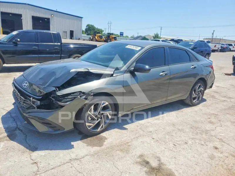 2025 Hyundai Elantra фото