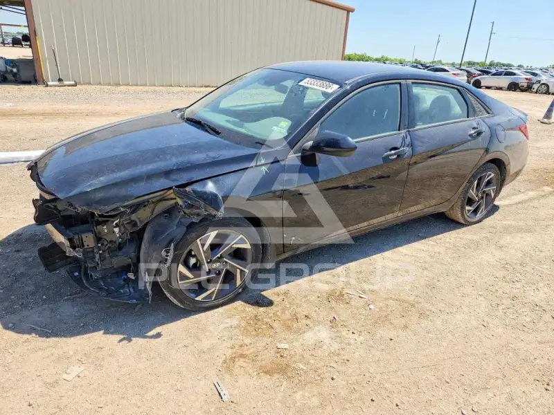 2025 Hyundai Elantra фото