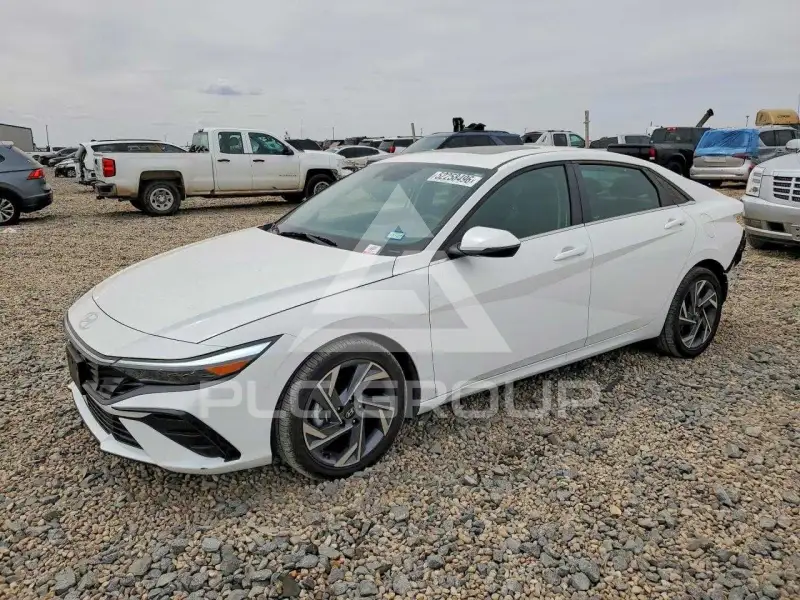 2025 Hyundai Elantra фото