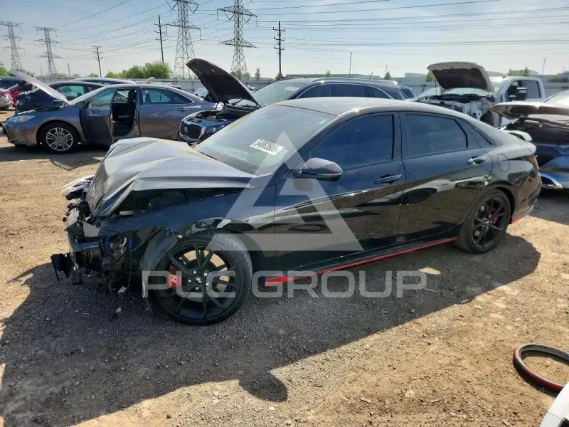2025 Hyundai Elantra фото