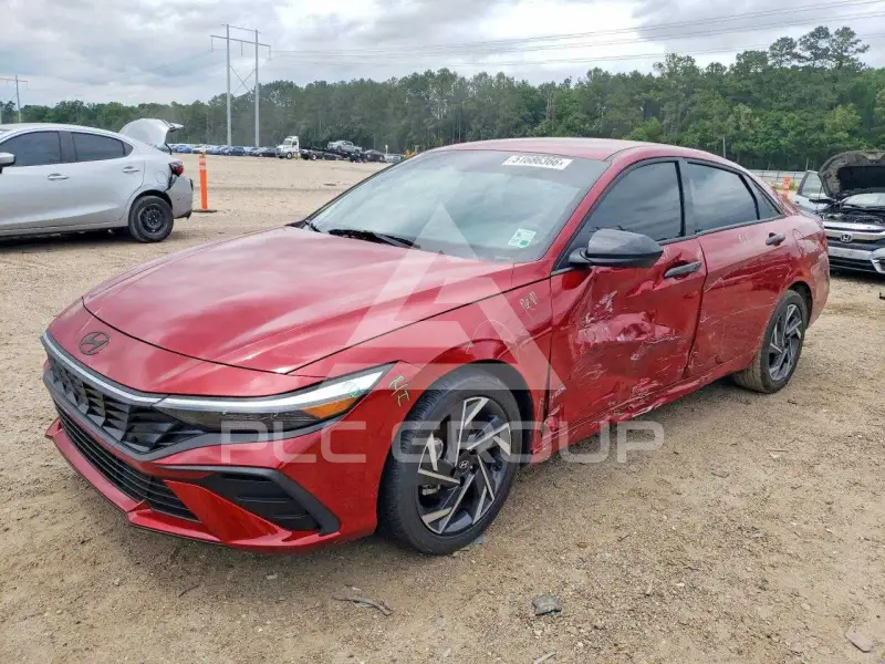 2025 Hyundai Elantra photo