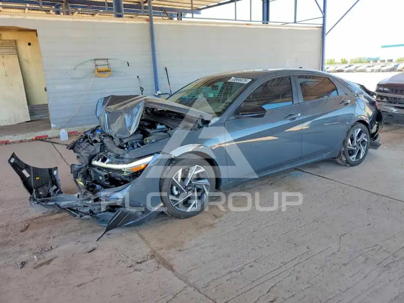 2025 Hyundai Elantra фото