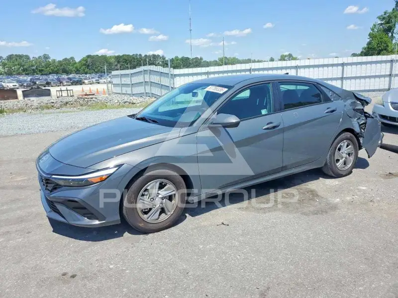 2025 Hyundai Elantra фото